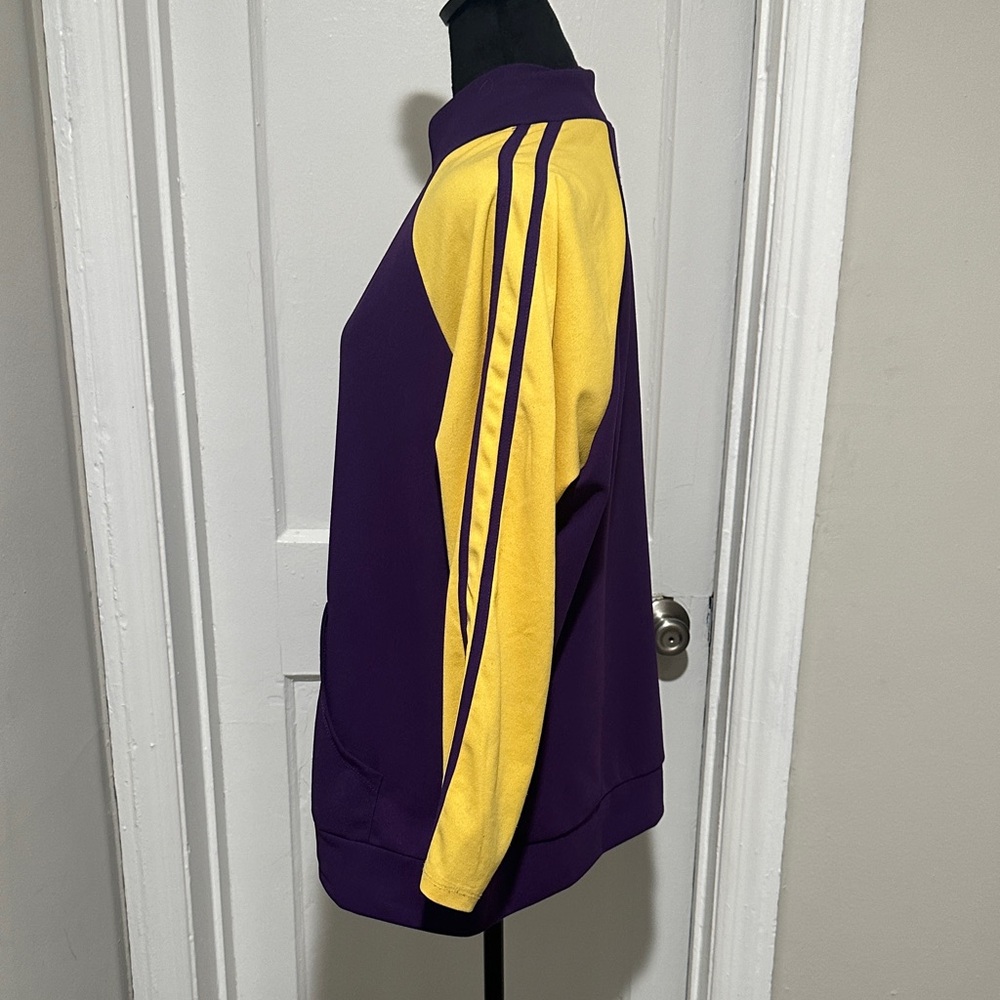 💛Zip-Up Track Jacket💛 - Picture 5 of 9